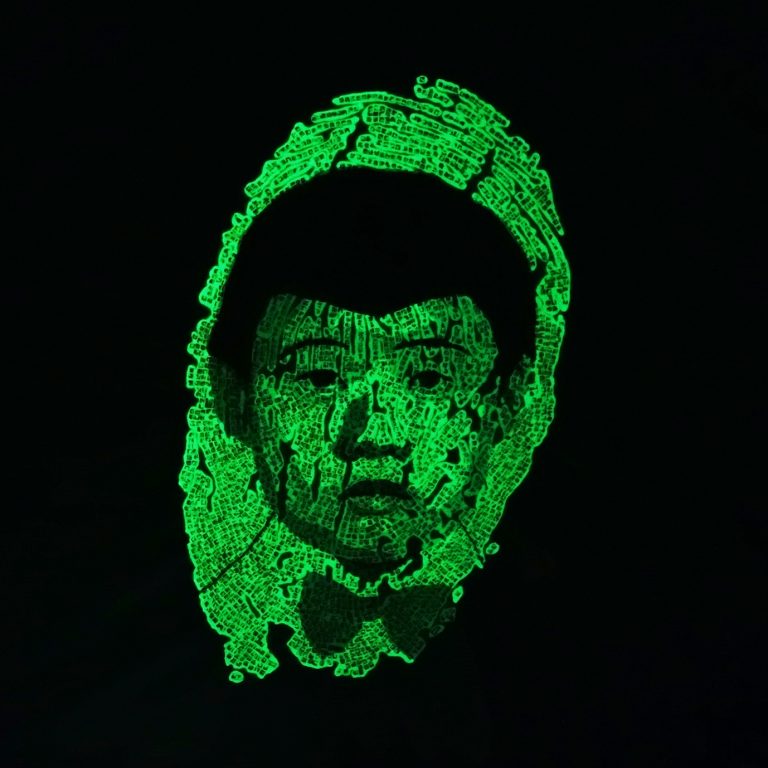 Fingerprint 4, Mixed media on Canvas (In the dark), 200 × 200 cm, 2018 指紋 4，複合媒材、畫布(關燈)，200 × 200 cm，2018