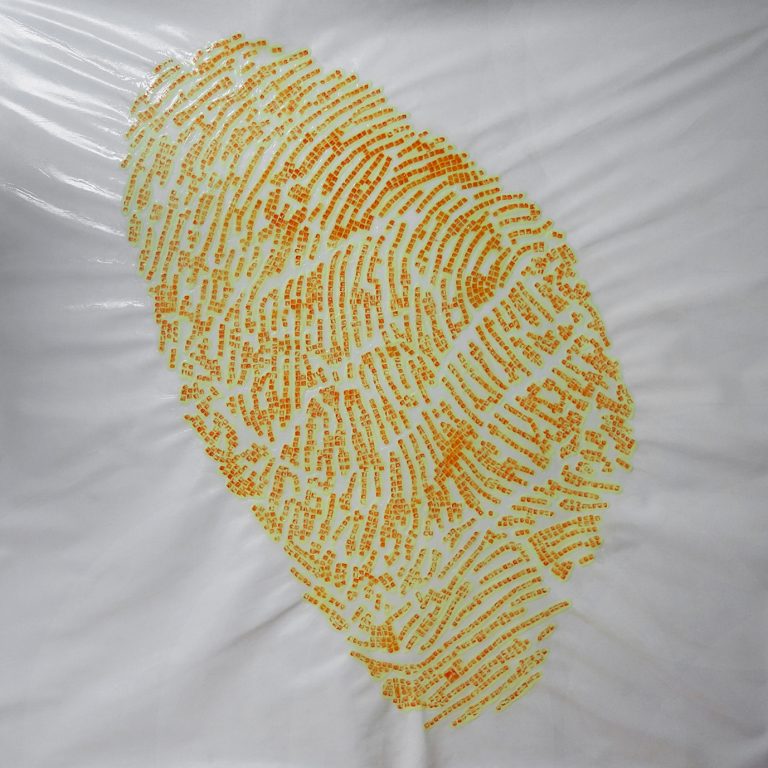 Fingerprint 5, Mixed media on Canvas (Under the light), 200 × 200 cm, 2018 指紋 5，複合媒材、畫布(開燈)，200 × 200 cm，2018